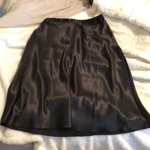 Vero moda black satin skirt size L